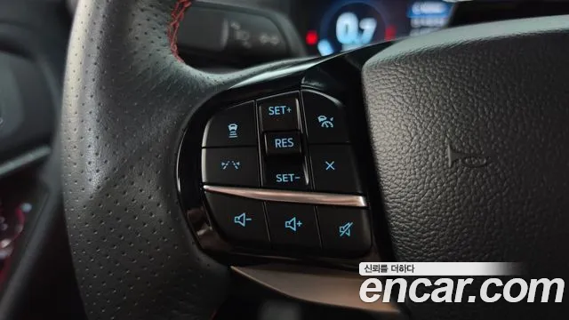 Ford Explorer — Фото автомобиля 22