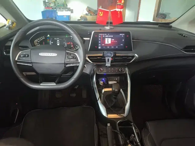 Maxus G50 — Фото автомобиля 5