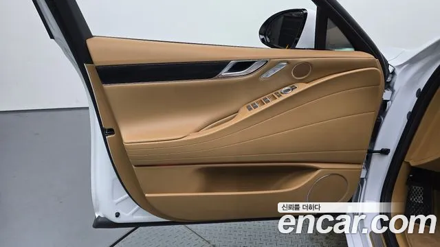 Genesis G80 RG3 — Фото автомобиля 13