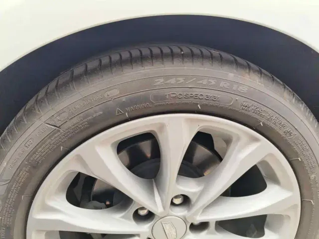 Cadillac CT5 — Фото автомобиля 7