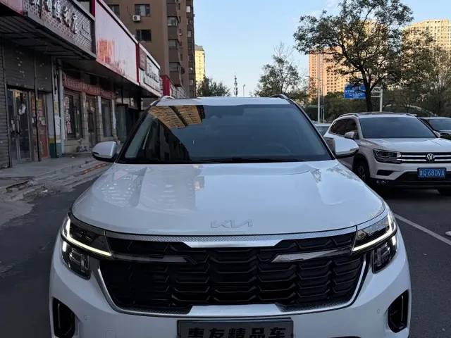 Kia Seltos — Фото автомобиля 2