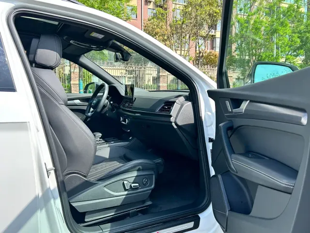 Audi Q5L — Фото автомобиля 9