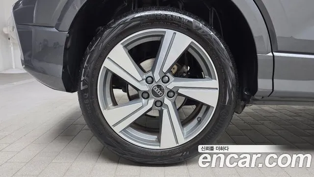 Audi Q2 35 TDI Premium — Фото автомобиля 5