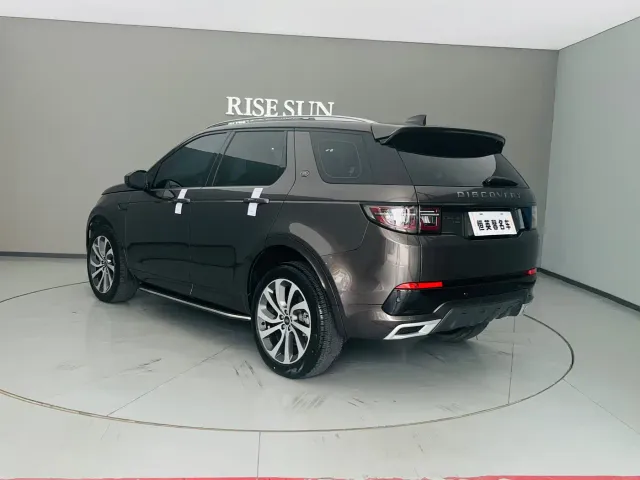 Land Rover Discovery Sport — Фото автомобиля 15
