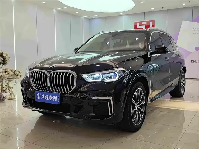 Фотография автомобиля — BMW X5