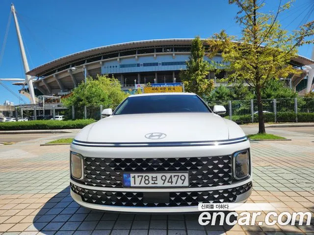 Hyundai Grandeur GN7 — Фото автомобиля 3
