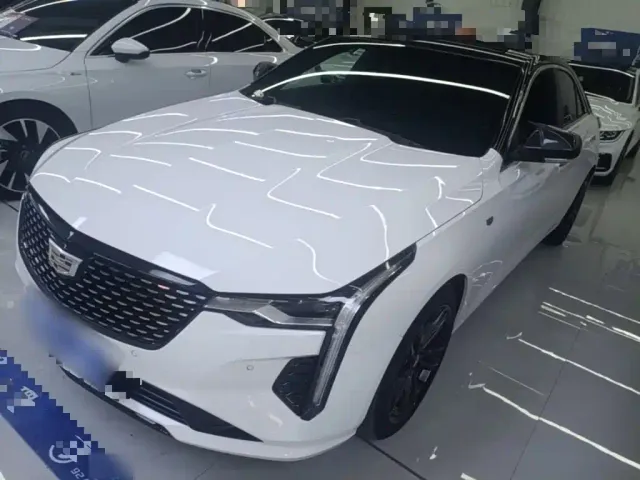 Фотография автомобиля — Cadillac CT4