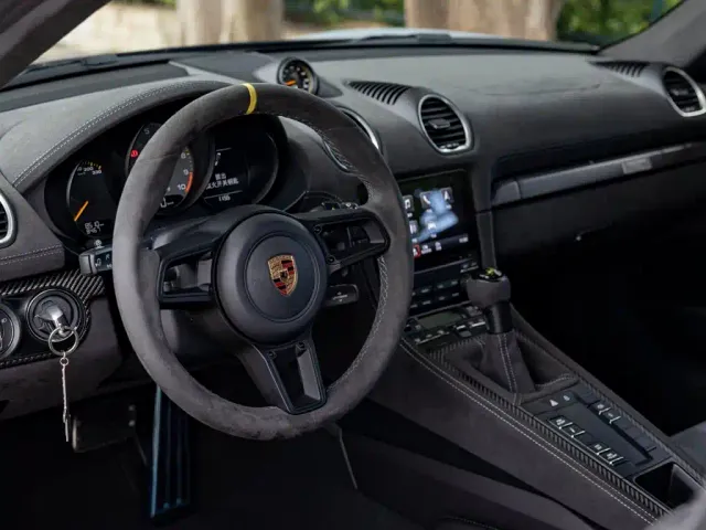Porsche 718 — Фото автомобиля 10