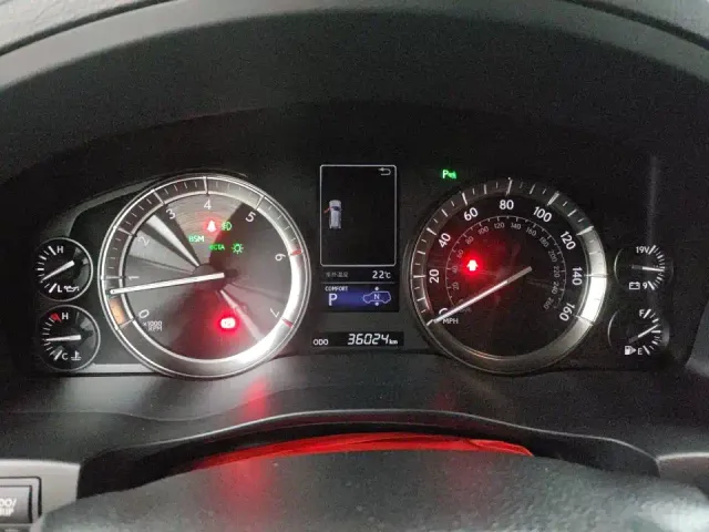 Lexus LX — Фото автомобиля 4