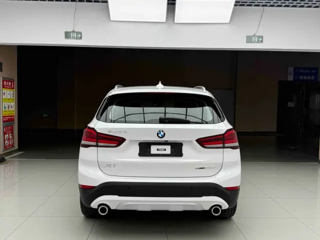 BMW X1 — Фото автомобиля 5