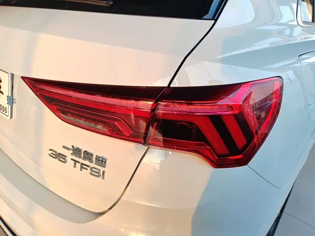 Audi Q3 — Фото автомобиля 7
