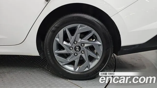 Hyundai Avante — Фото автомобиля 6