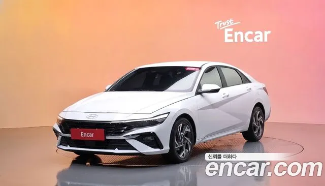 Фотография автомобиля — Hyundai Avante CN7
