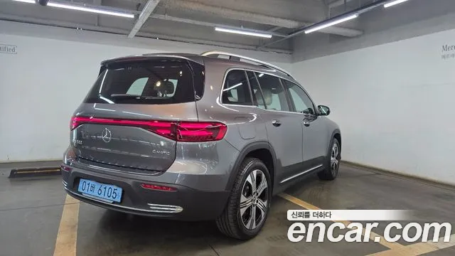 Mercedes-Benz EQB — Фото автомобиля 2