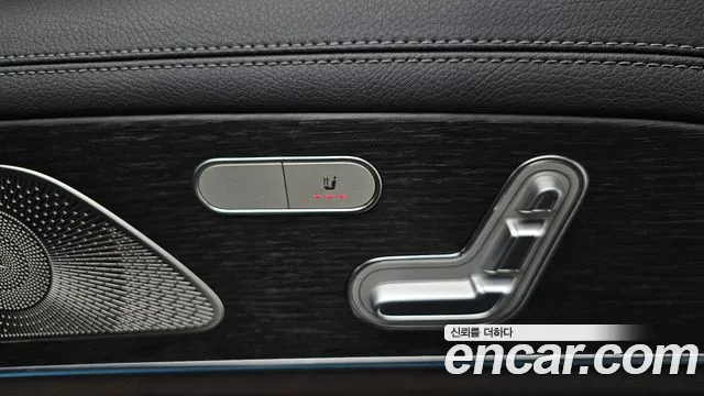 Mercedes-Benz GLE-Class — Фото автомобиля 18