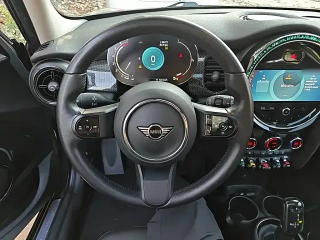 MINI Hatch — Фото автомобиля 10