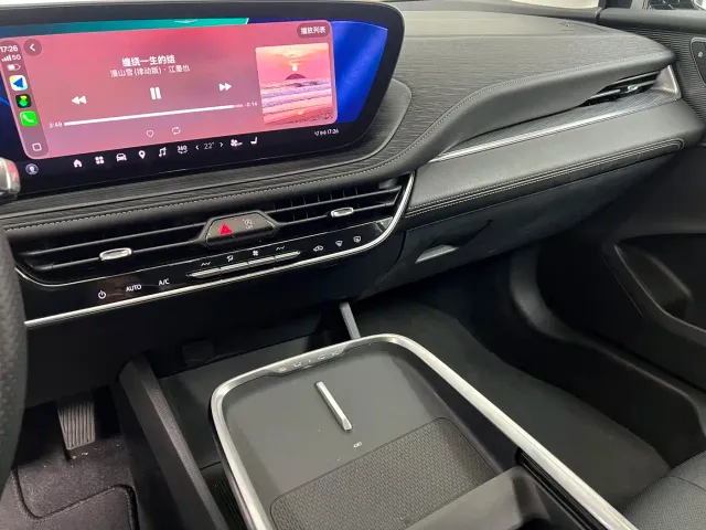 Buick LaCrosse — Фото автомобиля 10