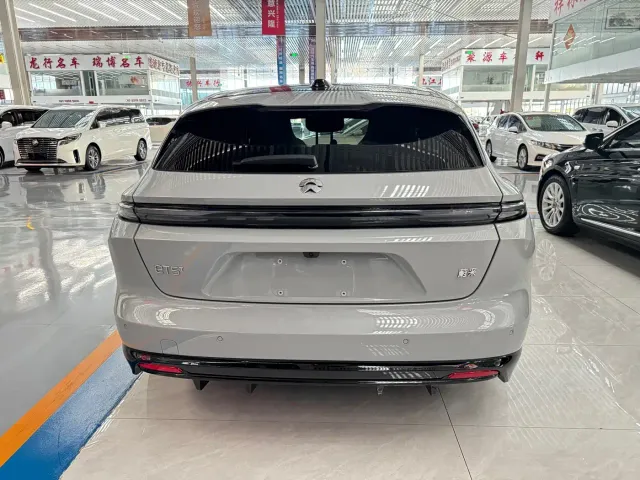 Nio ET5 Touring — Фото автомобиля 6