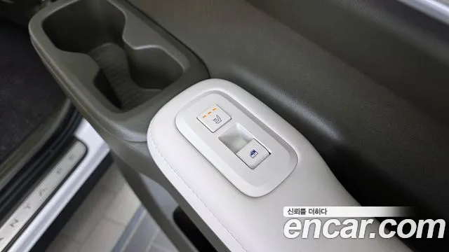 Hyundai Santa Fe MX5 — Фото автомобиля 23