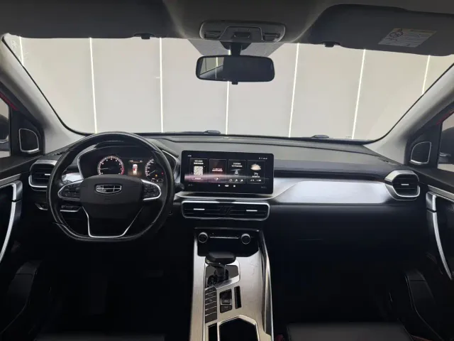 Geely Binyue — Фото автомобиля 8