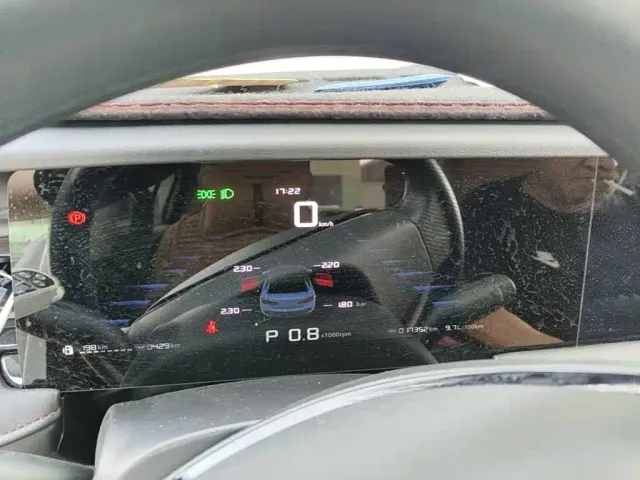 Roewe i5 — Фото автомобиля 15