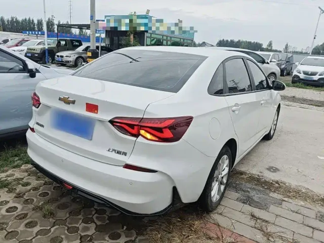 Chevrolet Monza — Фото автомобиля 6