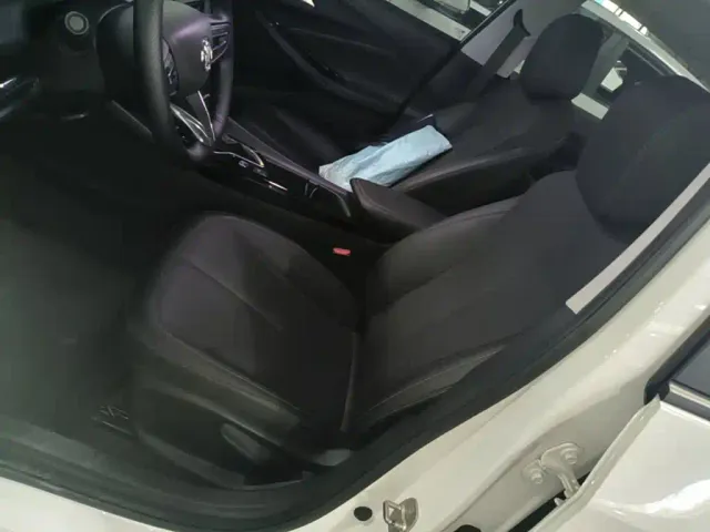 Buick Verano — Фото автомобиля 14