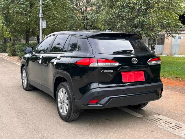 Toyota Frontlander — Фото автомобиля 4