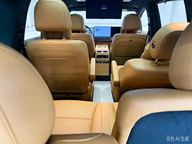 Li Auto i8 — Фото автомобиля 9