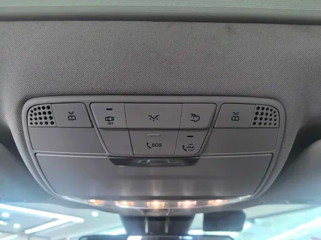Mercedes-Benz E-Class — Фото автомобиля 13