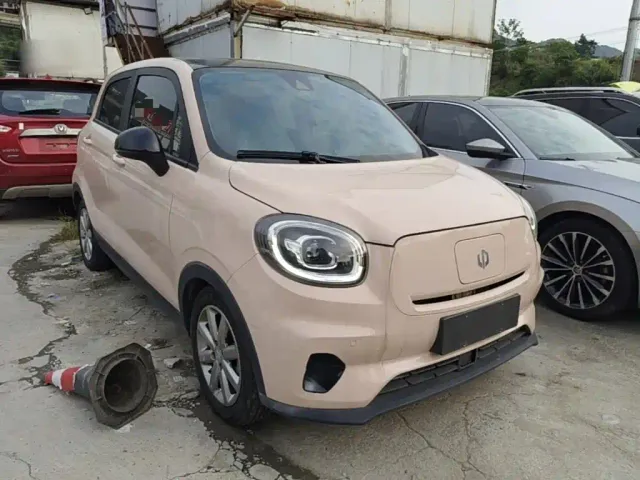 Leapmotor T03 — Фото автомобиля 3