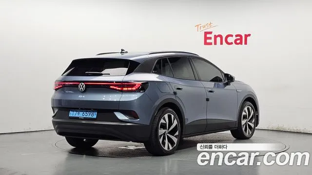 Volkswagen ID.4 — Фото автомобиля 2
