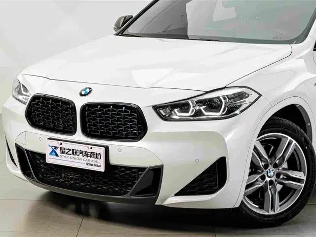 BMW X2 — Фото автомобиля 2