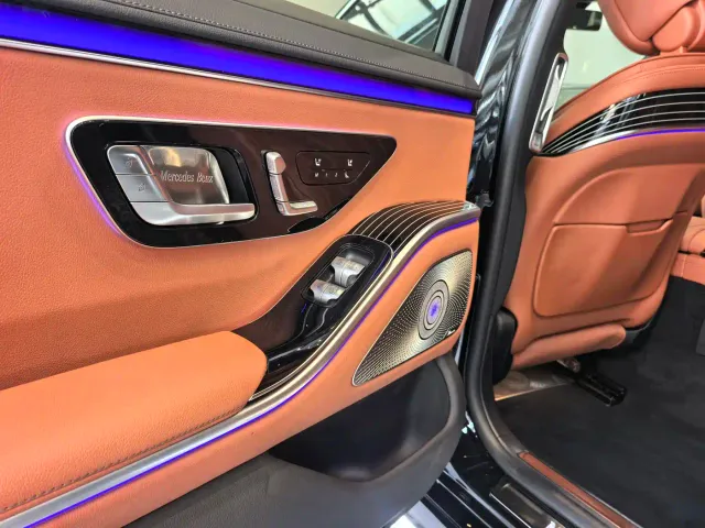 Mercedes-Benz S-Class — Фото автомобиля 9