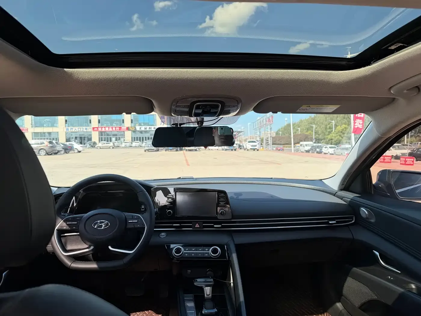 Hyundai Elantra 2022 1.5L CVT GLX Elite Edition — Фото автомобиля 9