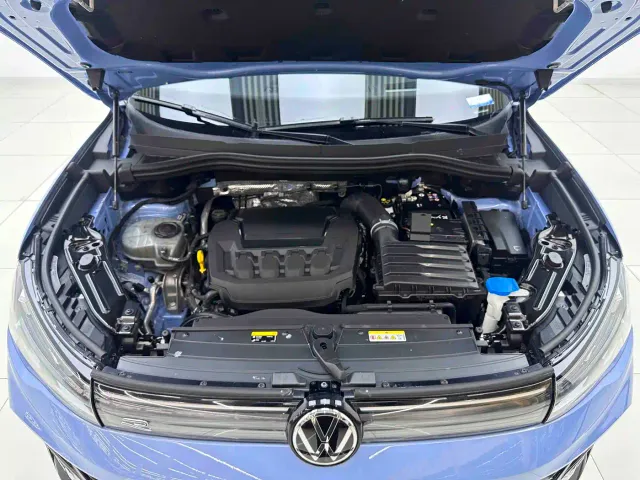 Volkswagen Tiguan L — Фото автомобиля 8