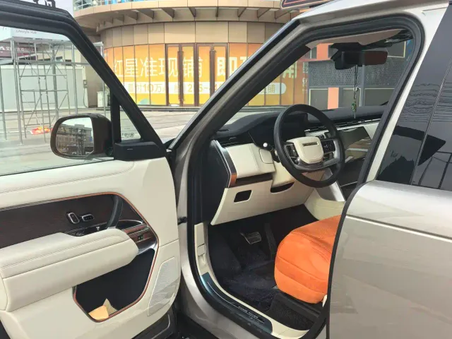 Land Rover Range Rover — Фото автомобиля 4