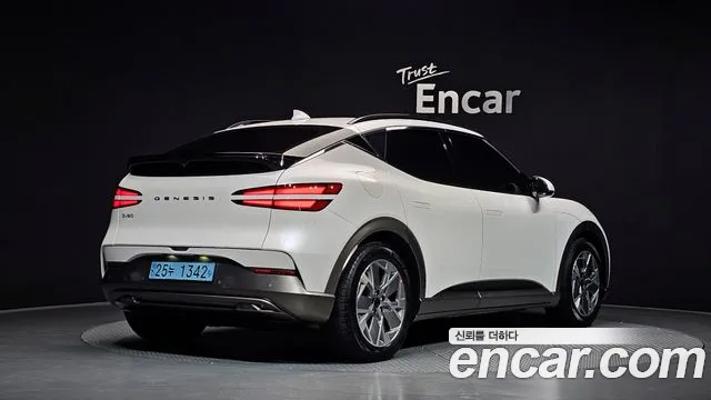 Genesis GV60 — Фото автомобиля 2