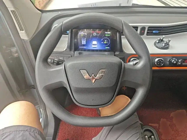 Wuling Hongguang Mini EV — Фото автомобиля 10