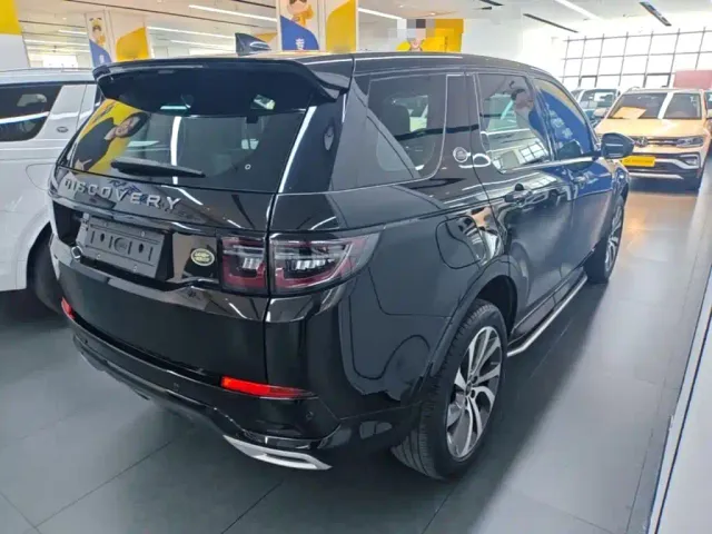 Land Rover Discovery Sport — Фото автомобиля 6