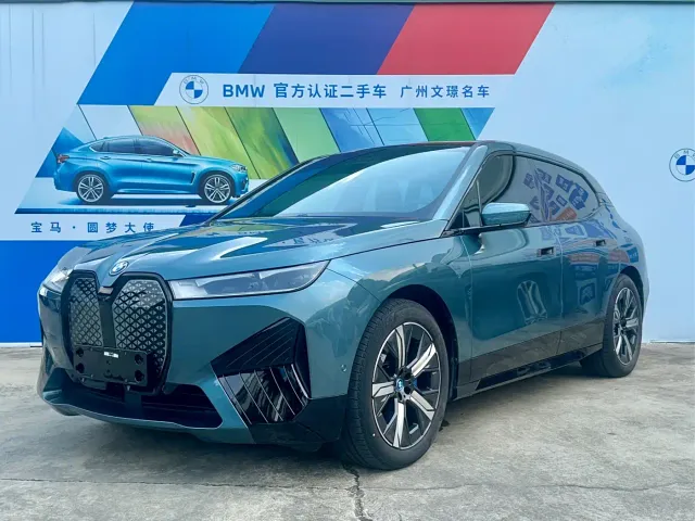 Фотография автомобиля — BMW iX
