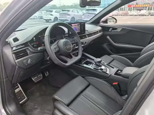 Audi A4L — Фото автомобиля 4
