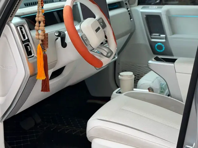 iCAR V23 — Фото автомобиля 3