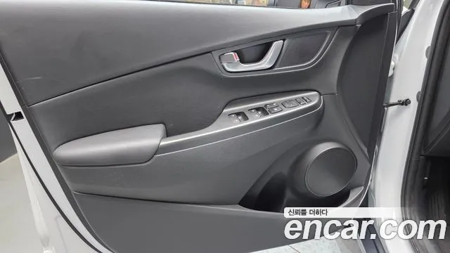 Hyundai Kona Новый Kona Бензин 2.0 2WD — Фото автомобиля 24
