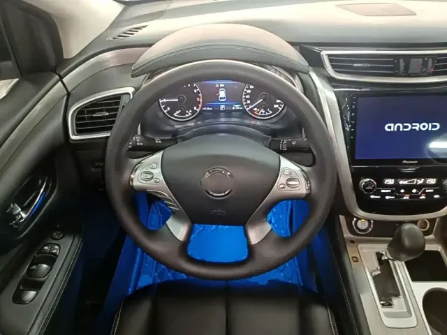 Nissan Murano — Фото автомобиля 10