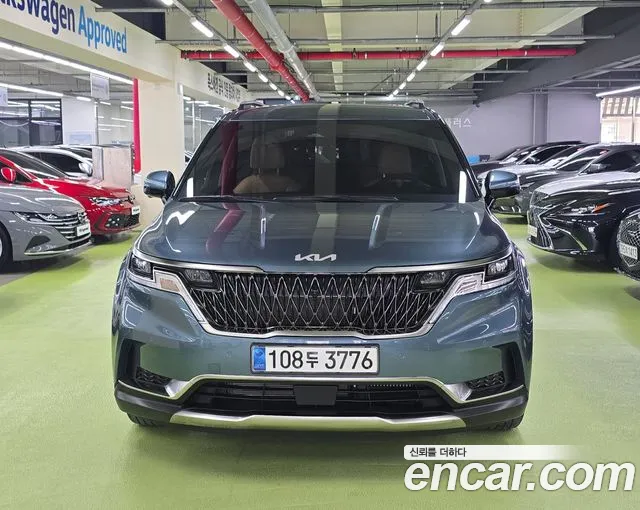 Kia Carnival Generation 4 — Фото автомобиля 2
