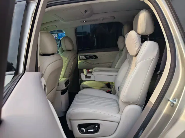 Geely Galaxy M9 — Фото автомобиля 8