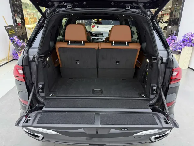 BMW X7 — Фото автомобиля 22