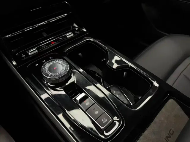 Wuling Starlight — Фото автомобиля 11