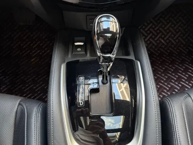 Nissan X-Trail — Фото автомобиля 14